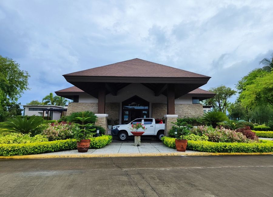 Malabrigo-Laiya Road, Laiya-Aplaya, San Juan, Batangas