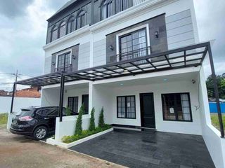 Rumah Townhouse Lenteng agung Jagakarsa dekat stasiun KRL Jakarta selatan