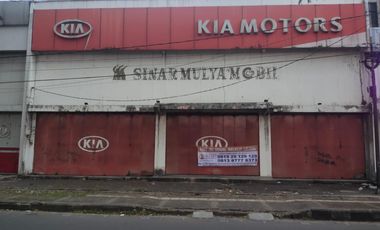 DIJUAL 5 BIDANG TANAH BESERTA BANGUNAN SHOWROOM