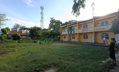 Prime 1,677 SQM Property for Sale with 5 Townhouse Apartments in Cebu