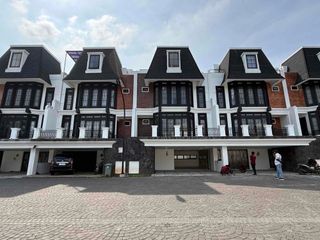 Rumah Siap Huni di Green andara, 1 Cluster Dengan Raffi Ahmad Grand andara