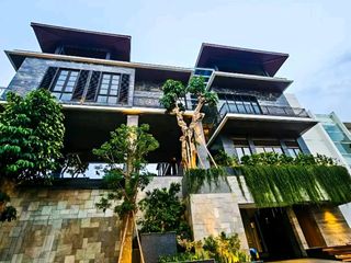 Dijual Rumah Mewah di Pantai Mutiara  Pluit ada Swimming pool Lift dan Rooftop