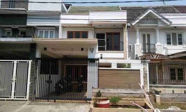 Dijual cepat Rumah 2 lantai di Taman Palem Lestari, Cengkareng, Jakarta Barat.