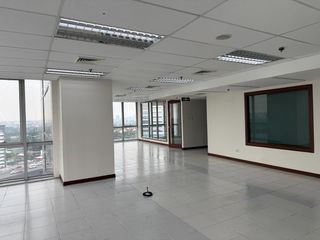 Smart Lease Opportunity: 180 SQM Office in Urdaneta Makati