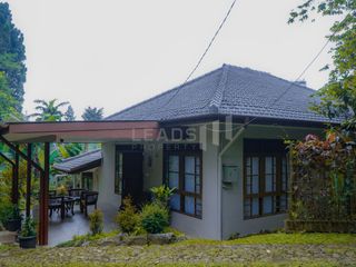 Villa Chaumiere di Megamendung Puncak – Lahan Luas & Private