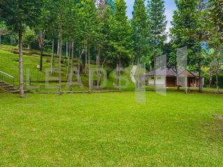Villa TH Dijual Murah di Megamendung Puncak – Lahan Luas & Fasilitas Lengkap + Lapangan Tennis