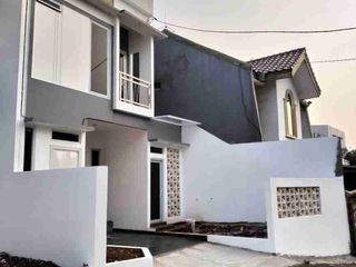 Di jual Rumah Mewah Murah 2 lt 5 menit dari Universitas UNJ  jakarta timur
