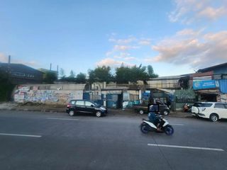 Gudang dan tempat usaha Lelang SHM murah mainroad Jl. Soekarno hatta no 33, Kota Bandung