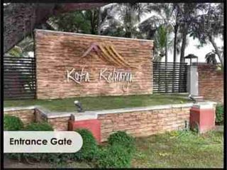 Kota Keluarga Lot for Sale