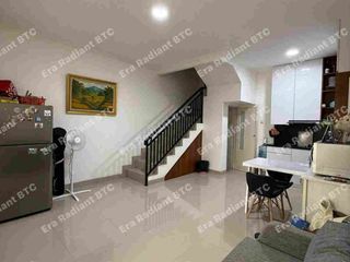 Dijual Cepat – Rumah 2 Lantai Siap Huni di Cluster Bloomington Residence