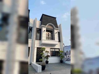 2 Menit Tol Cimanggis, Cluster American Classic 2 Lantai dibawah 1 M, SHM, Tanah 80 meter, Strategis