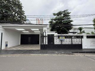 Rumah Sultan Termewah Pinggir Jalan Cilandak, Jakarta Selatan