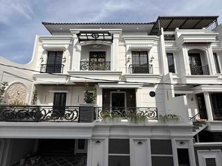 Rumah Mewah di Cilandak Jakarta Selatan, Full Fasilitas & Privtae Lift