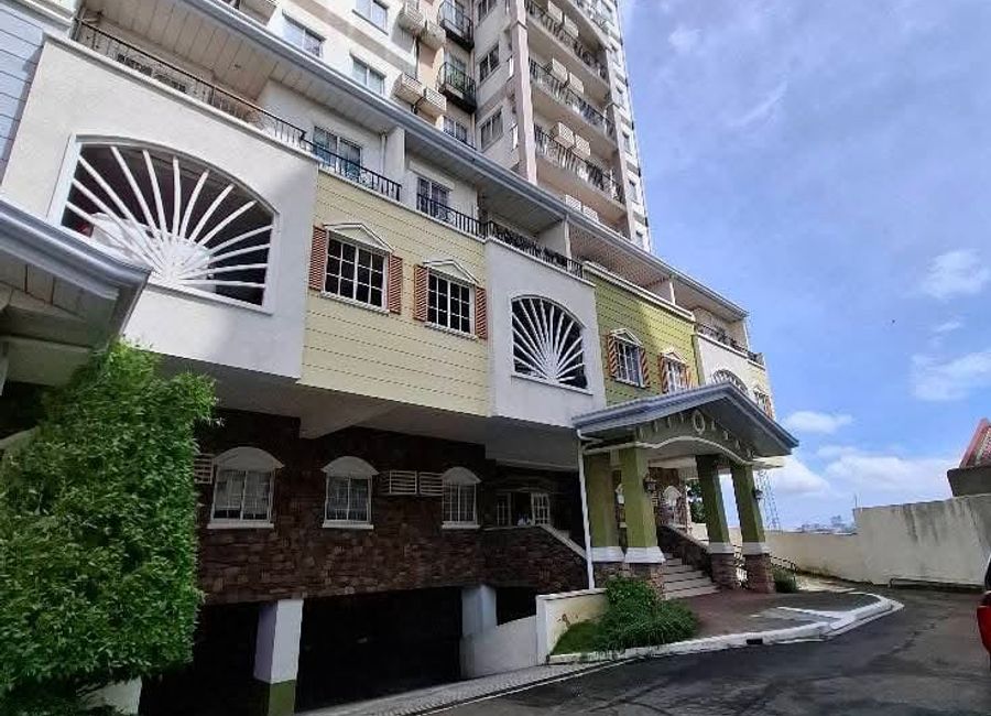 Stylish 1-Bedroom Condo at Apple One Banawa Heights - Modern Urban ...