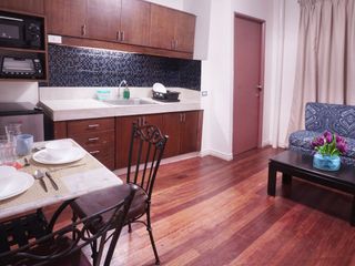 PROMO RATE Low Rise 2 Bedroom Apartment in Malate with Wifi and Pool