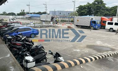 Prime 10,400 SQM Secured Warehouse for Lease in Meycauayan Bulacan featuring Ample Parking and Elevated Docks