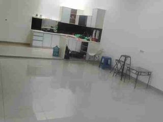 Dijual rumah bagus 3 lantai 4 kamar tidur di Pluit