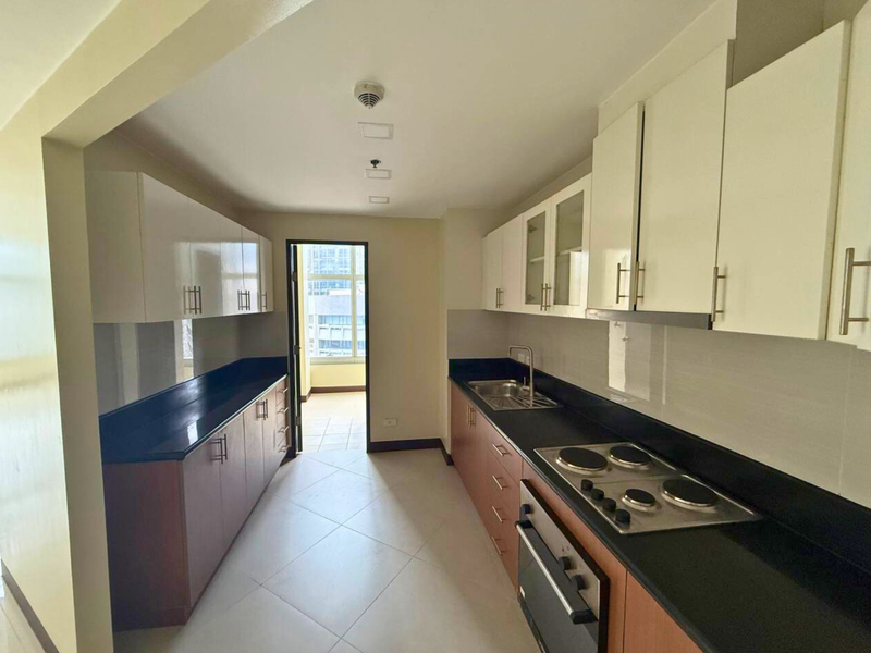 H23F+VQ Makati, Metro Manila, Philippines - Photo 2