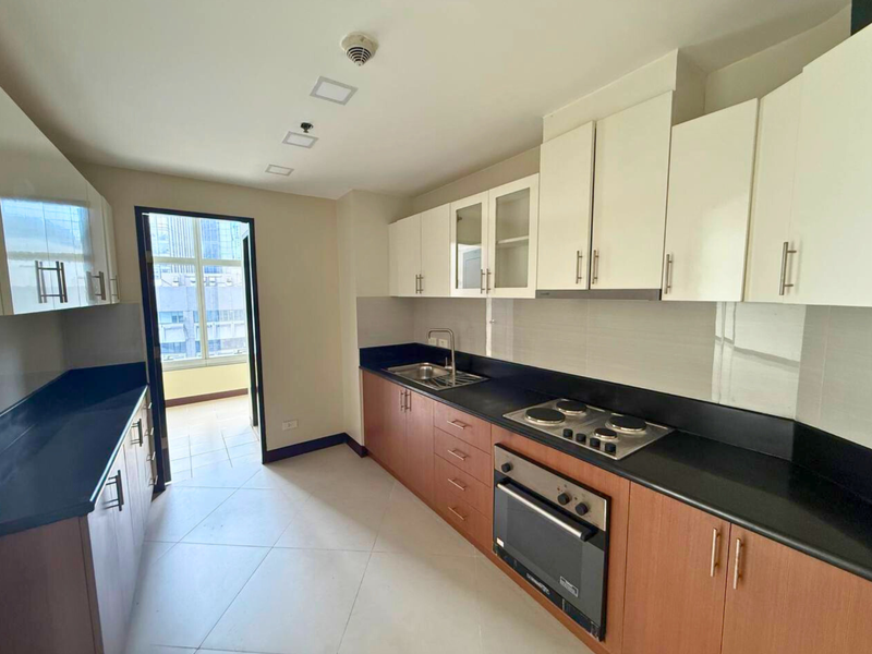 H23F+VQ Makati, Metro Manila, Philippines - Photo 3