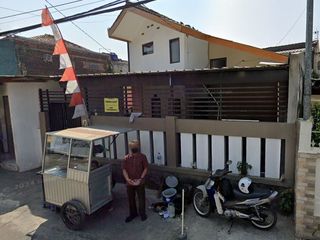 Rumah lelang murah nyaman SHM 2 lantai strategis di Jl. Sekelimus Utara, kota bandung
