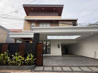 Di Jual Rumah Premium 2 Lantai, Private Pool, Dekat MRT H. Nawi, Pondok Indah Jakarta Selatan