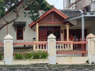 Rumah Disewakan Area Elite – Banyumanik, Semarang Bisa Untuk Kantor/Kos/Mess