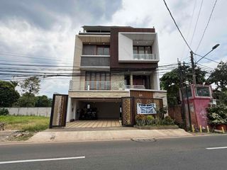 Rumah Siap Huni Modern Luxuery House Dekat ke Tol Andara, Jagakarsa Jakarta Selatan