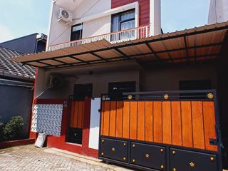 Jual Rumah 2 LANTAI MURAH di Cipageran arah Tanimulya haji Gofur Cimahi - Bandung Barat