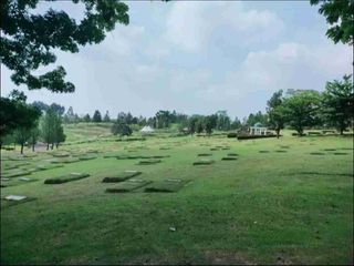 2 Kavling Makam Muslim Sebelahan