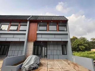 Dijual Rumah Depok Limo Mewah Modern 2 Lantai Lokasi Strategis & Nempel Jakarta Selatan Akses Tol terdekat Nyaman