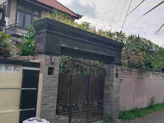 dijual Rumah permanen lingkungan terminal batubulan jln mobil lingkungan Asri