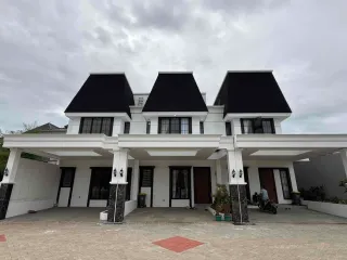 Dijual Rumah Baru Brand New House Cirendeu Mewah Model American Classic 3 Lantai Lebak Bulus Selangkah Ke Jakarta Selatan dekat Pintu Tol