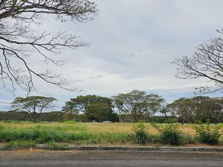 FOR SALE!!! 588 sqm Residential Lot in Dasmariñas, Cavite