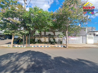 Dijual Rumah Megah 2 Lantai di Tepi Jl. Gajah Mada - Banyuwangi