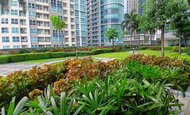1BR with Balcony & Parking FOR SALE at Park West BGC Taguig