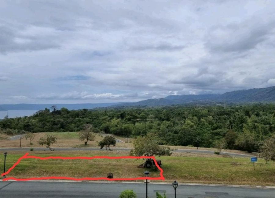 W. Trinidad Street, Poblacion 2, Tumaway, Talisay, Batangas