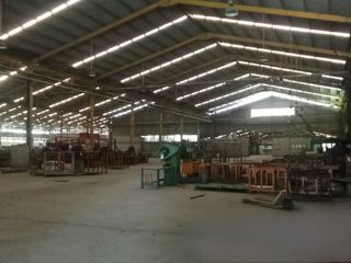 MURAH PABRIK BOSTINCO berikut Mesin Peralatan Produksi dan Persediaan Jl Raya Narogong / Jl Umar LT 95.080 M2 Cileungsi Bogor Bawah Harga Pasar