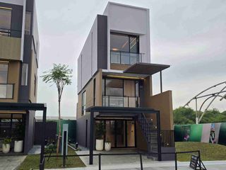 Rumah VIRAL 3 Lantai Park Serpong Tipe TreeTops Beverly FREE PPN 11%