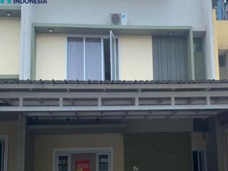 Lelang Rumah murah 2 lantai SHM siap huni di Perumahan Cempaka Hijau, bandung