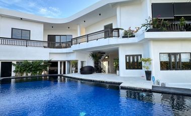 Dijaul Villa Mewah di Nusa Dua Hill – Bali