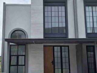 Dijual Cepat Rumah Siap Huni American Style Di Grand Duta City