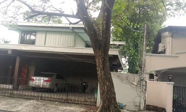 FOR SALE - 579sqm House & Lot at Siniguelas St., Dasmariñas Village, Makati City.
