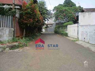 di jual Rumah murah hitung tanah dekat Patra Kuningan di Menteng Dalam Jaksel. Sudah sangat Murah