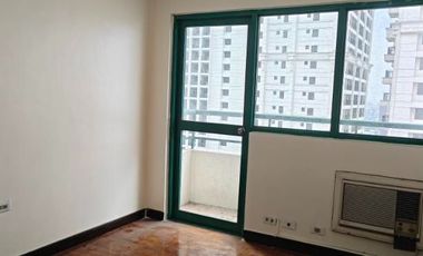 For Sale: 3Br with Balcony in Ocean Tower, Malate, Manila