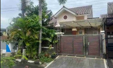 Dalam Komplek Elit !! Rumah Siap Huni Di Metland Menteng Cakung Jakarta Timur