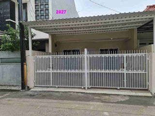 Rumah Siap Huni Bebas Banjir di Duren Sawit, Jakarta Timur