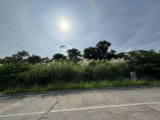 For Sale: Priveya Hills Adjacent Lots with View