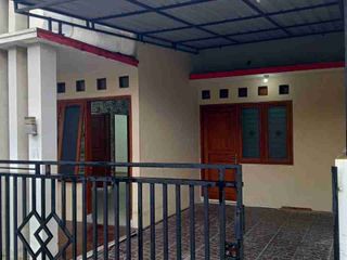 Di sewakan nyaman bersih 3 kamar tidur dkt SMA Ursulin-Manahan-Exit Klodran