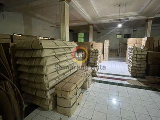 disewakan gudang untuk pabrik dan showroom di Tahunan, Jepara