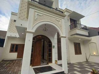 Rumah Baru Makin anggun dan tampil Menawan Lt 216m2